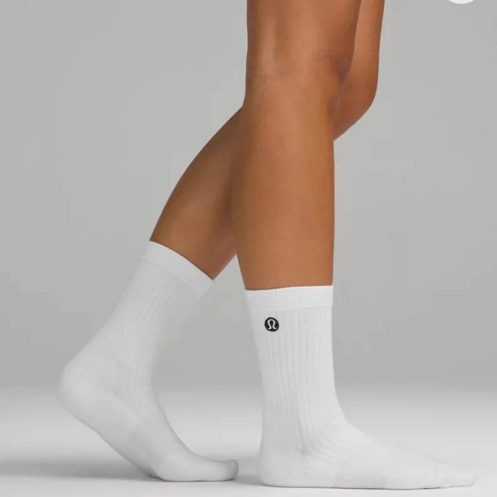 Lululemon Women’s Daily Stride Ribbed Comfort Crew Sock Stripe *3 pack, White, L